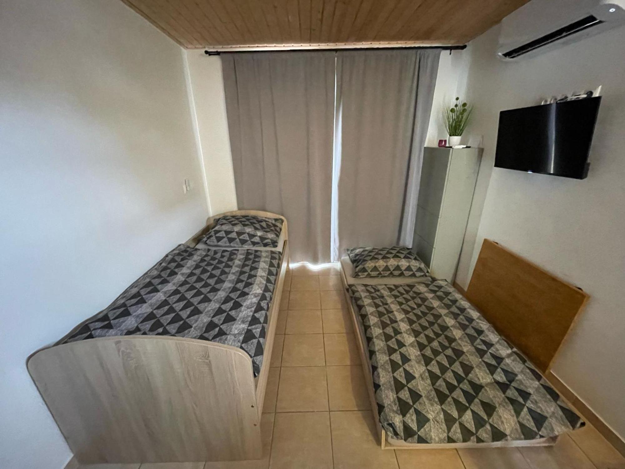 Apartman Mini สตูปาวา ภายนอก รูปภาพ